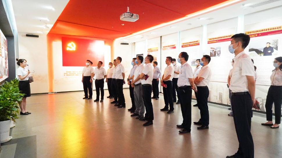 181692334757765887.jpg 4.jpg